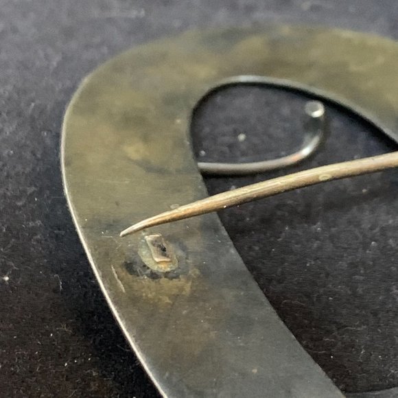 Victorian Unger Brothers Sterling Silver Sash Buckle Signed Broken clasp (2550) - Picture 9 of 9